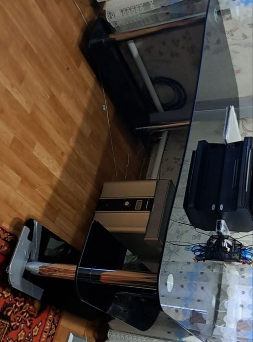 Стіл офісний Б/В