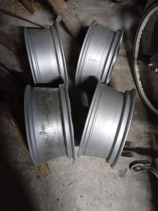 Alufelgi aluminiowe r16 audi 5x112 wraz z oponami zimowymi