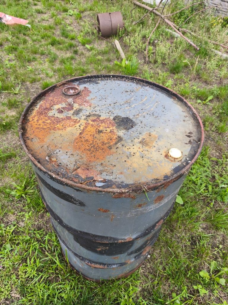 Beczka metalowa 200 litrów