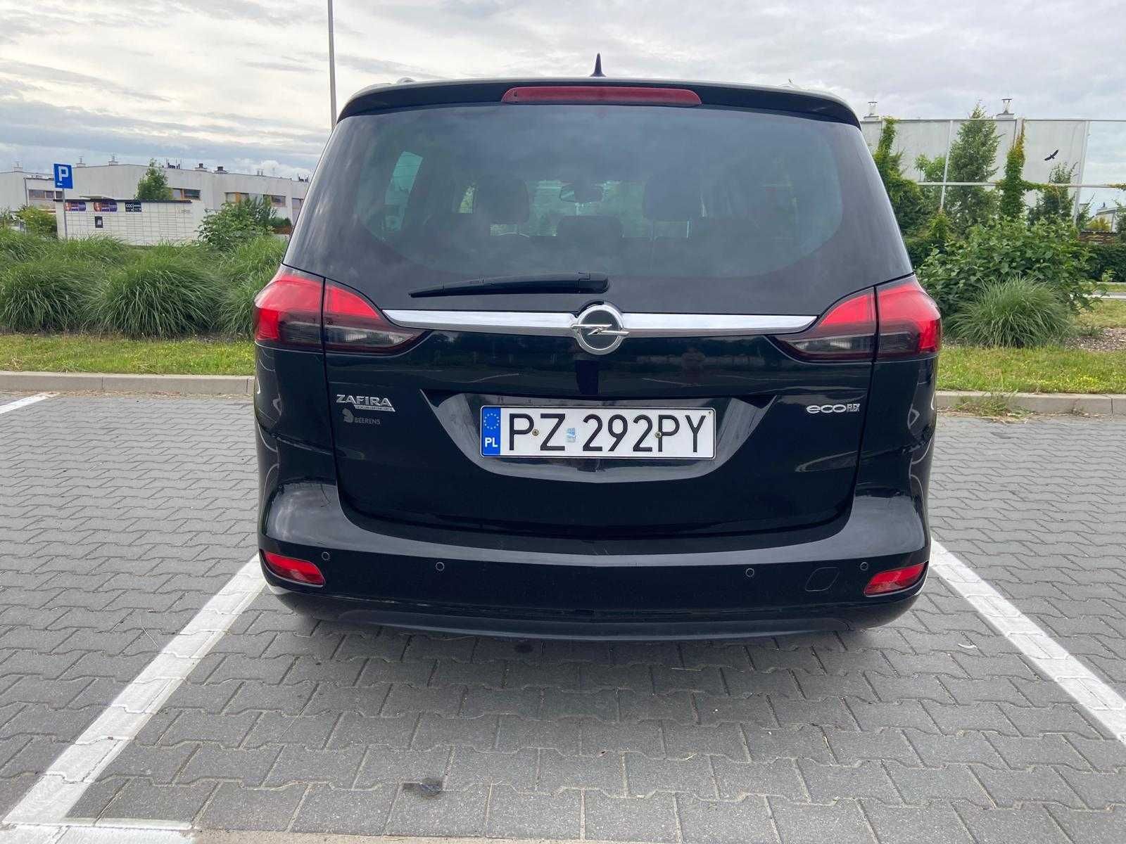 Prywatnie-Opel Zafira bardzo zadbana technicznie i wizualnie. II właś.