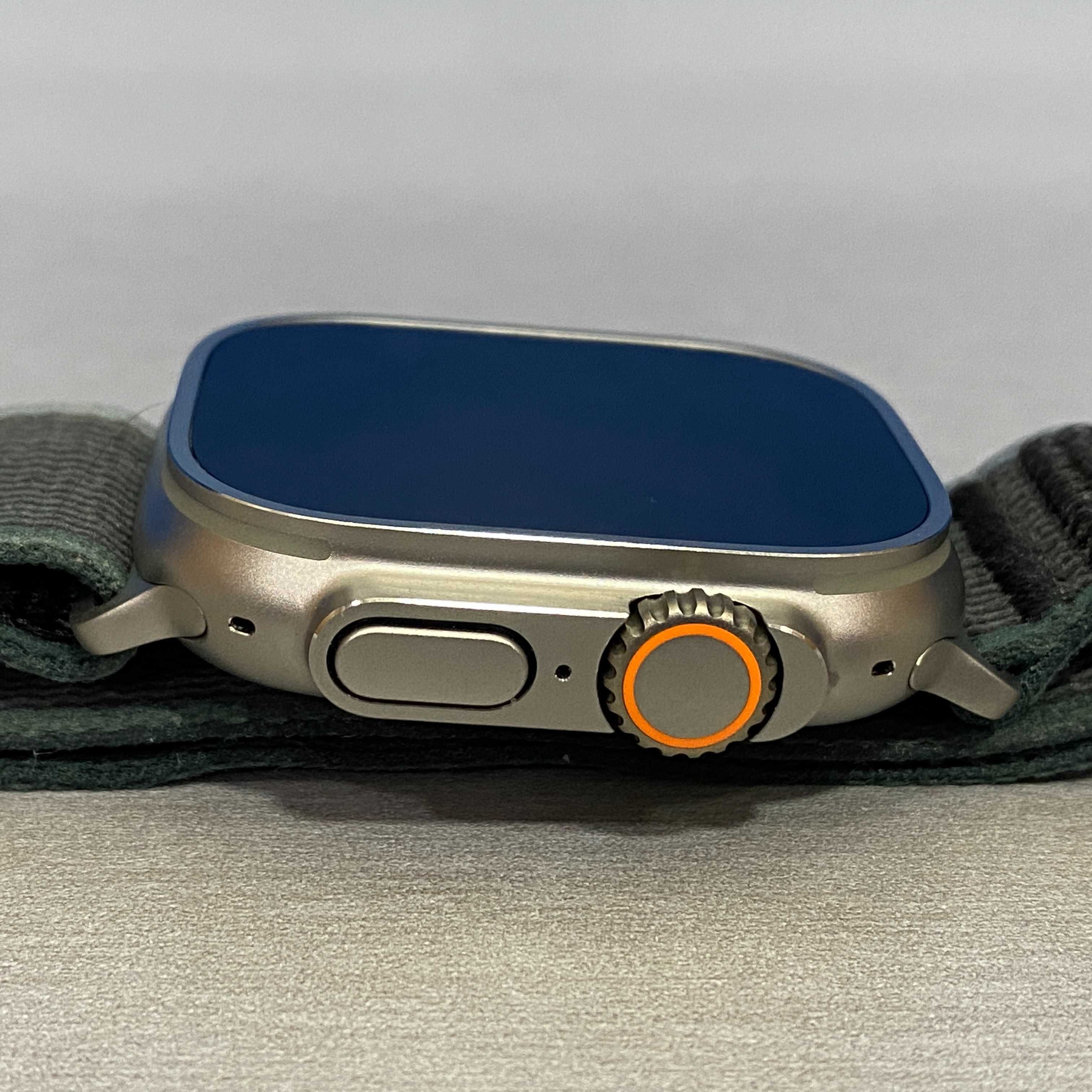 Apple Watch Ultra 2 (Titanium) - 49mm - Blue/Black Trail