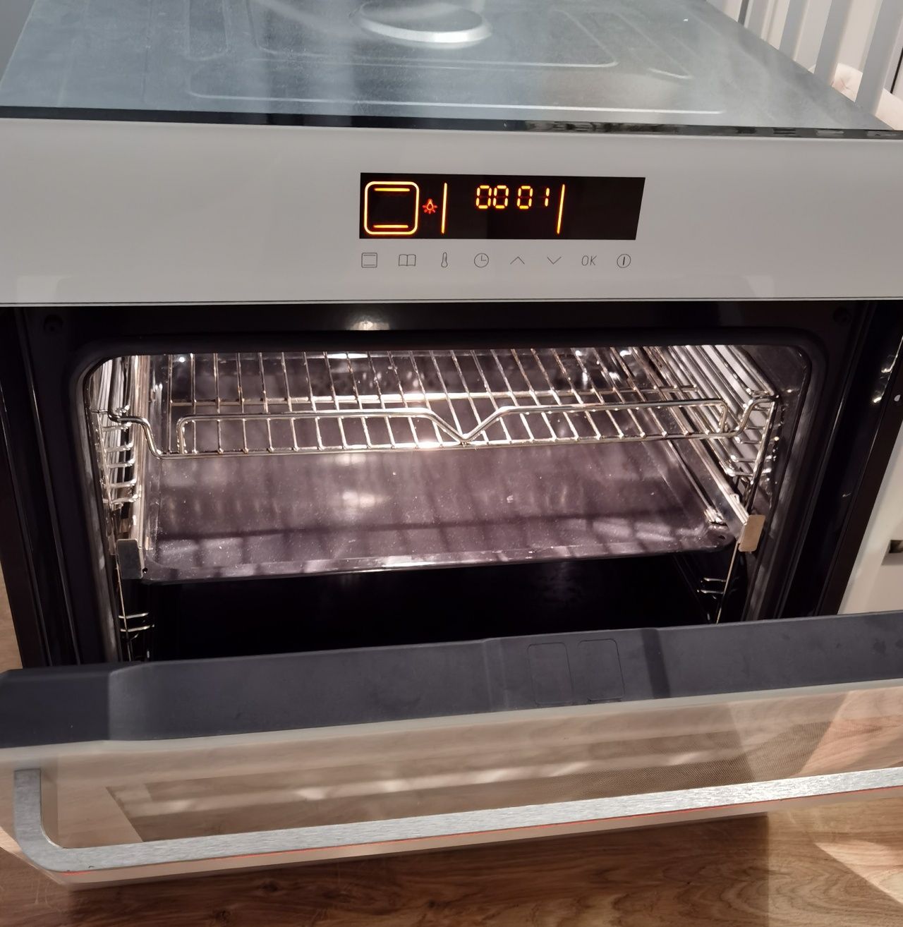 Piekarnik AMICA ED57634WA+ Q-TYPE WiFi