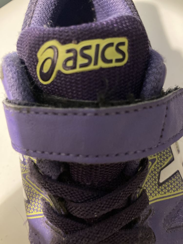 Buty dziecięce asics rozmiar 33