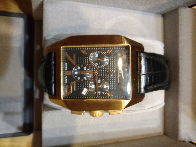 GUESS collection в позолоті (swiss made)Хронограф