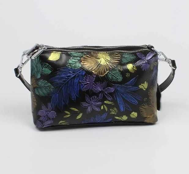 З принтом тиснення Princessa