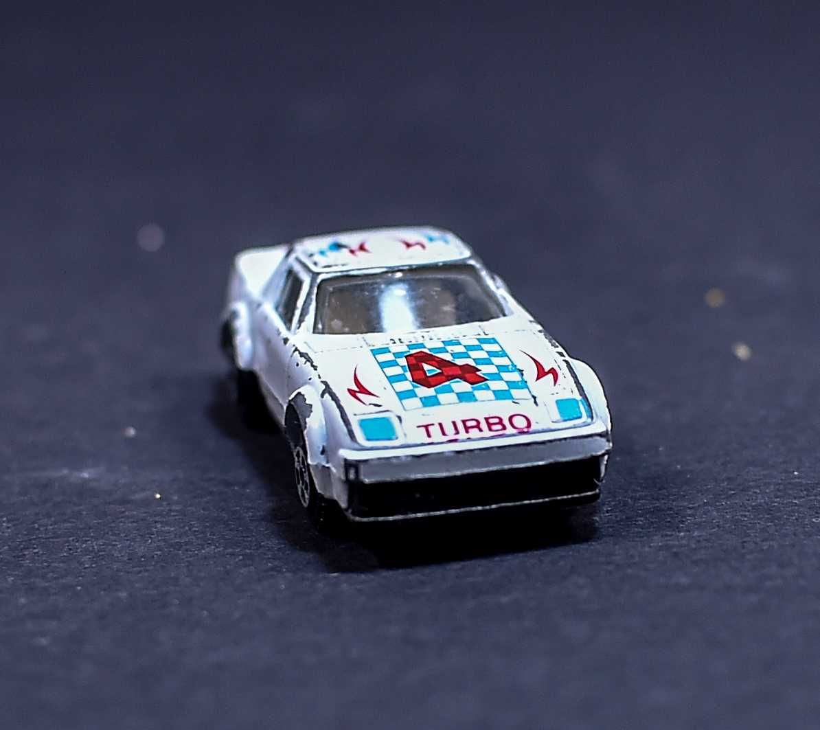 Samochodzik #  Diecast white 'Turbo 4' car. No.W4. China. Mazda RX 7