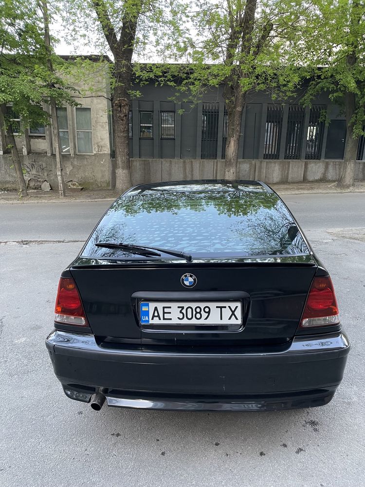 Продам BMW 316 compact 1.8 бензин 2001г.