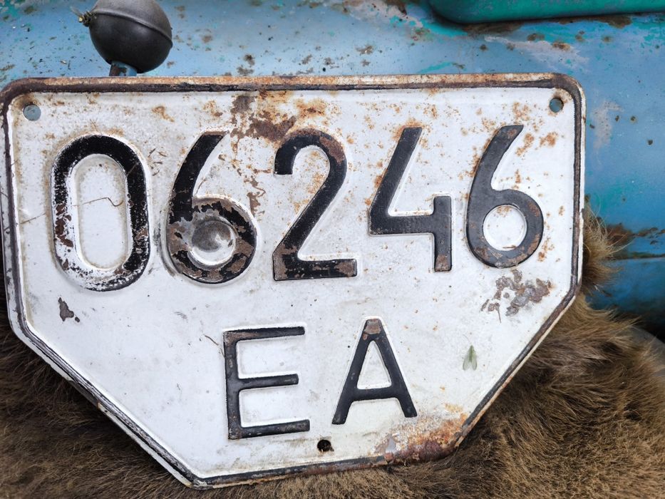 Трактор ЮМЗ-6 1981 року, з документами, справний.