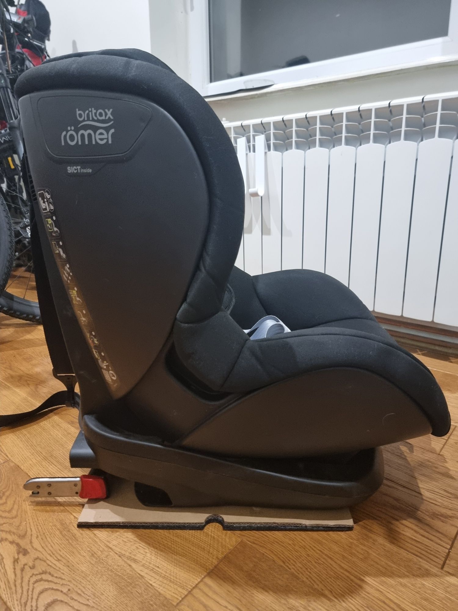 BRITAX Romer TRIFIX2 i-Size ISOFIX 76-105 cm