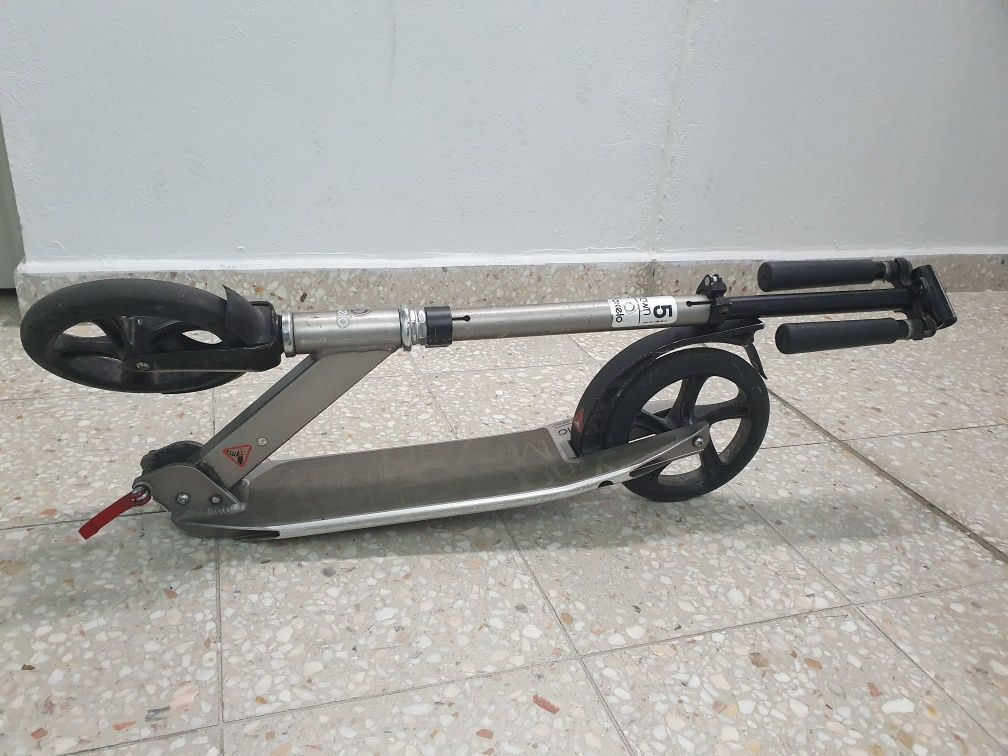 Vendo trotineta Decathlon Oxelo Town 5