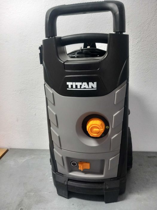 Myjka wysokociśnieniowa Titan ttb1800prw  nowa !! 140 bar 1,8 Kw