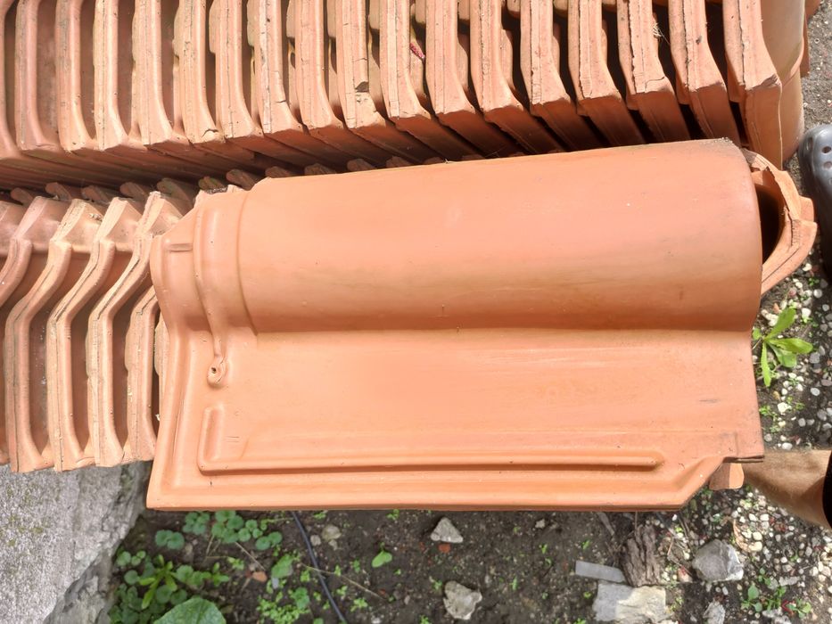 Dachówkę Nową sprzedam 100%