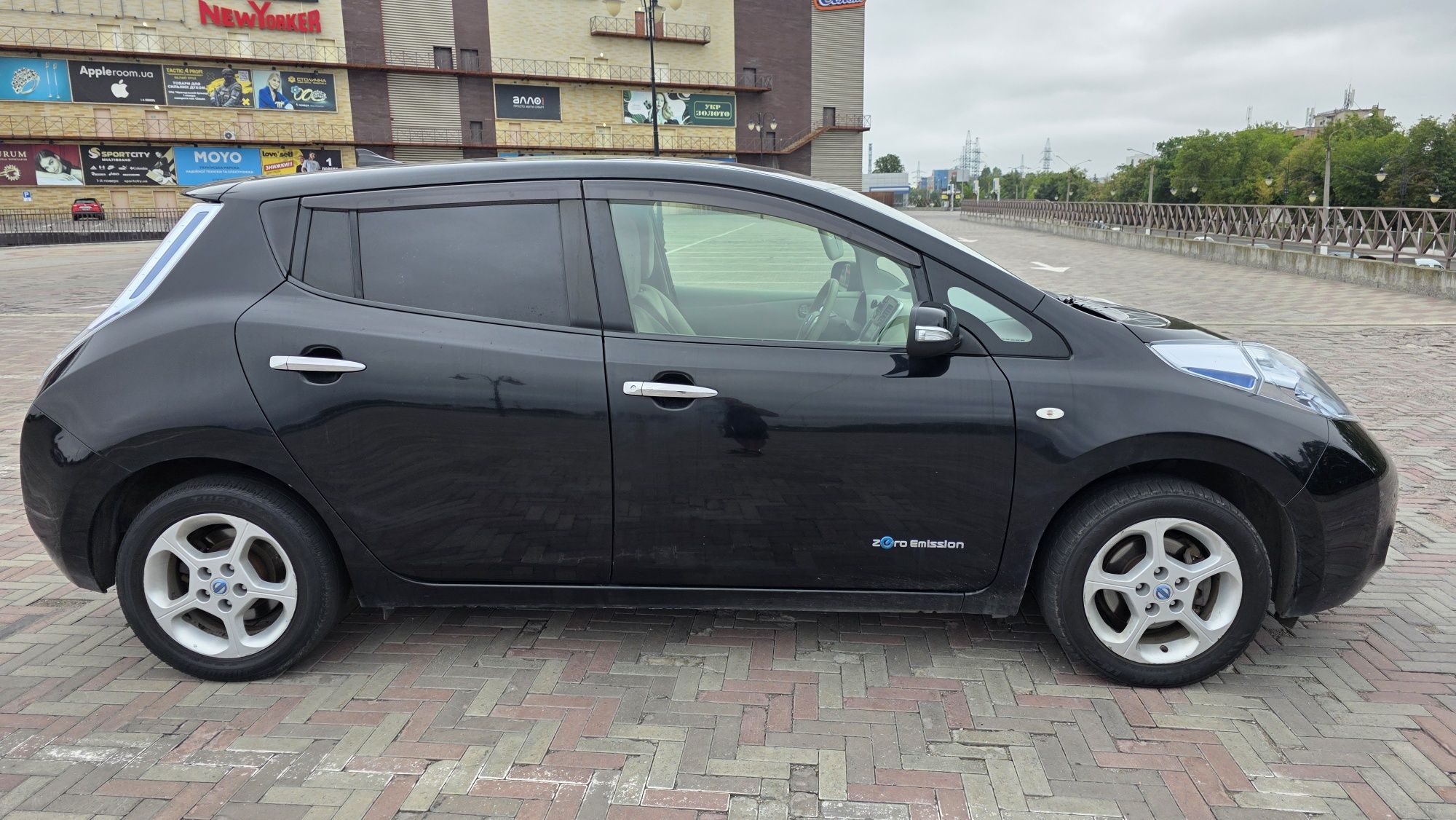 Nissan Leaf 2012