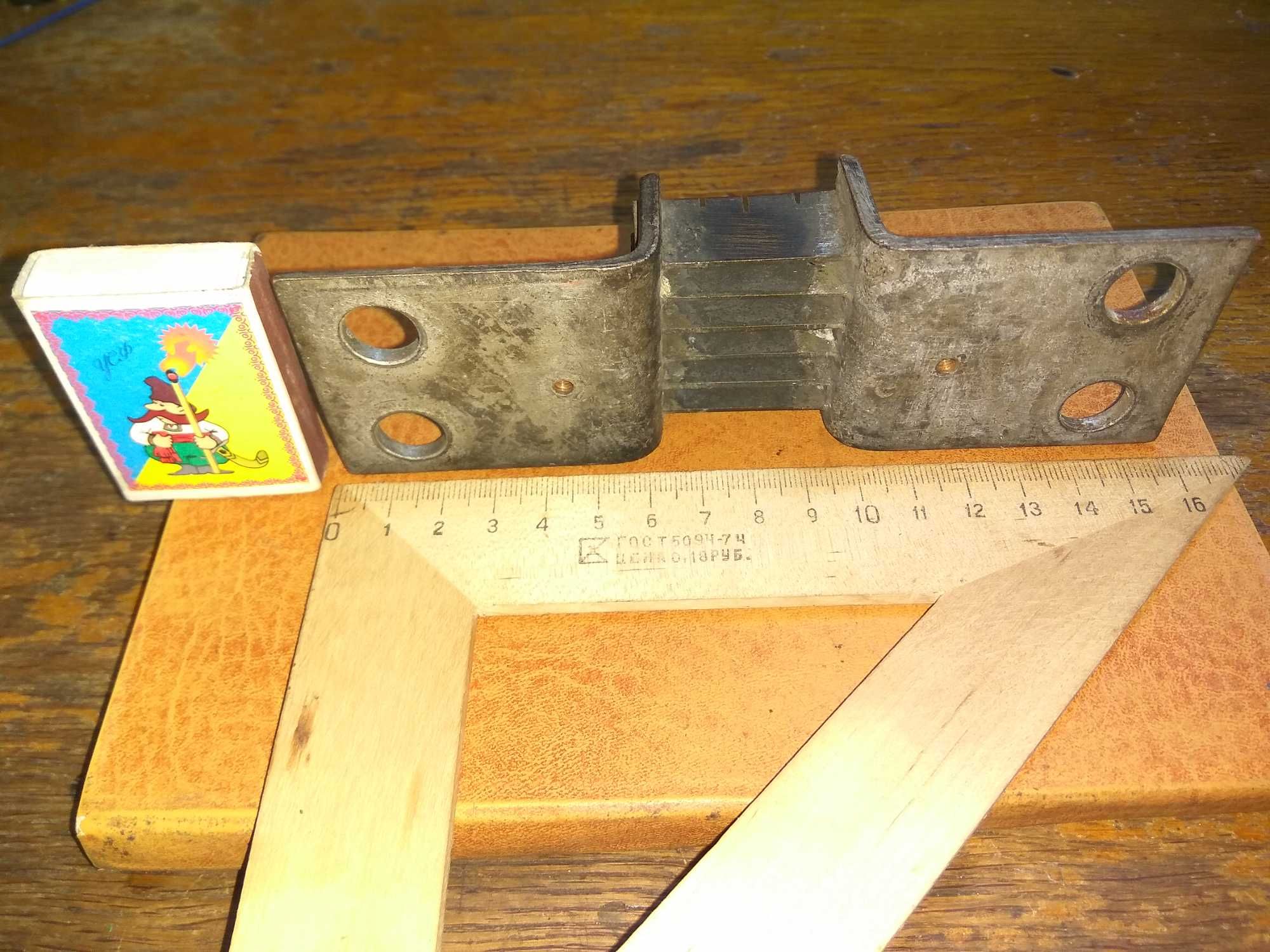 Шунты 300, 25 А 150mv., 30 А  75mv., 10 А  10mv., 6 А  75mv., 1000 А.