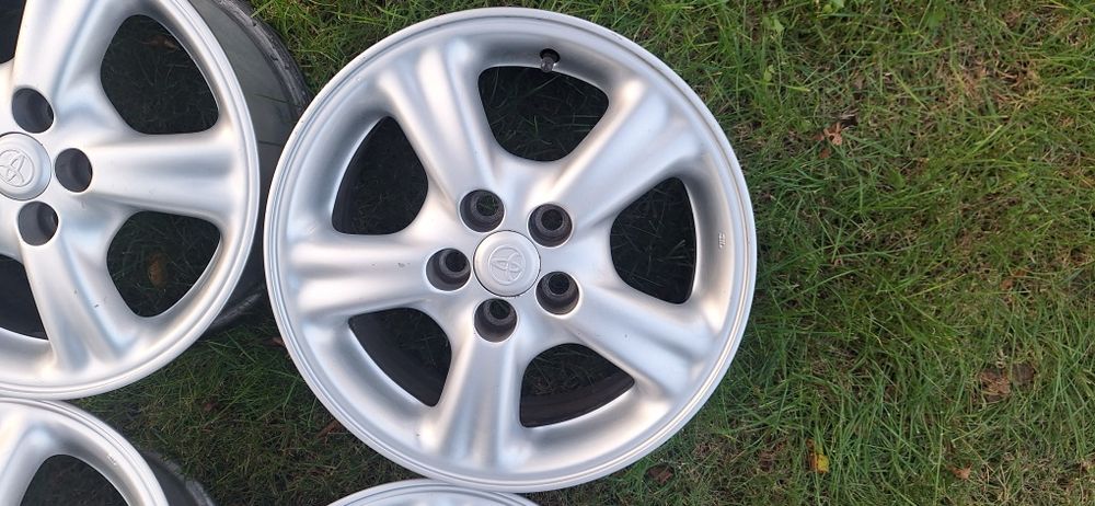 Felgi 6j x 15 Toyota, Mazda 5×100 Otwór centrujący 54,1 mm