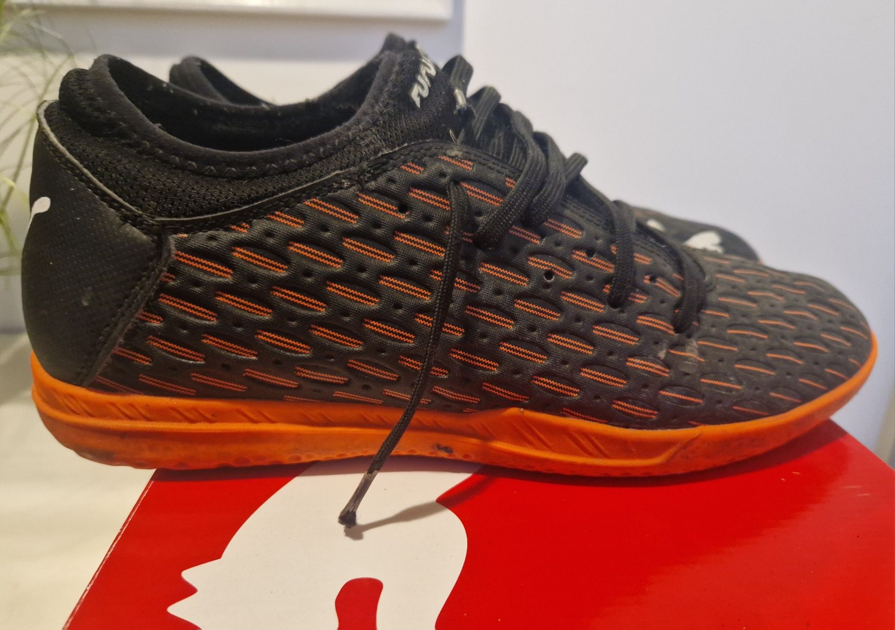 buty halowe piłkarskie  puma future 6.4 IT