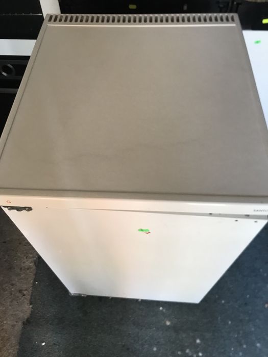 Морозильна камера. AEG