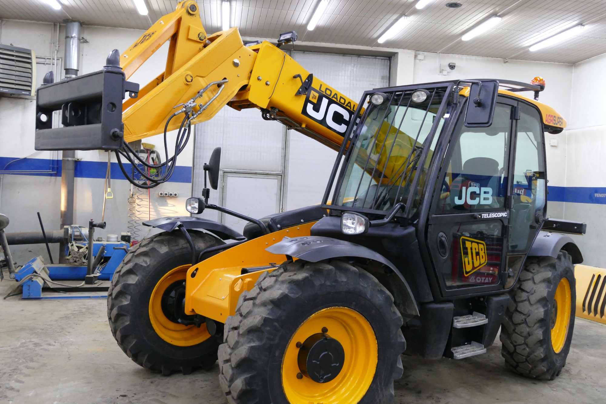 ładowarka teleskopowa jcb 531 70 agri super