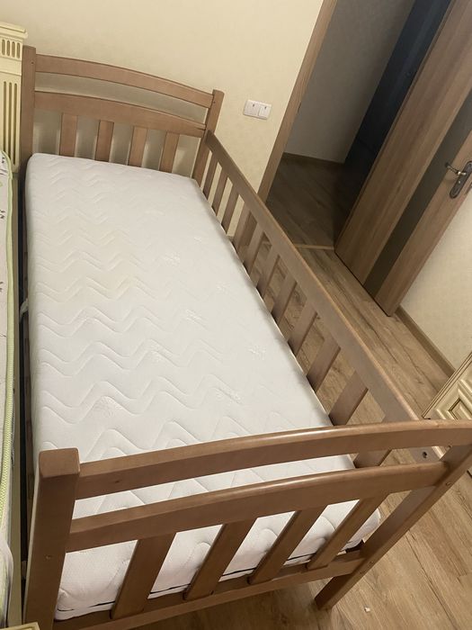 Ліжко дитяче деревяне +матрас