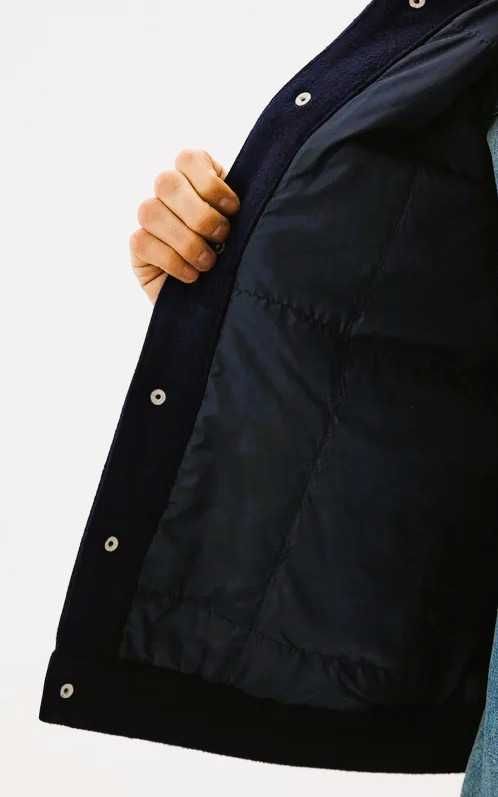 Темно-синя куртка\Бомбер\ levi's trucker jacket premium демисезон