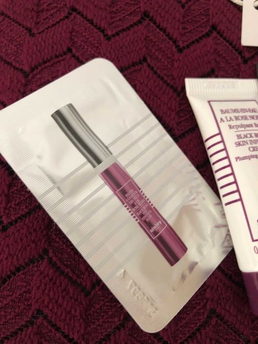 Sisley - zestaw Black Rose + kosmetyczka + pudełko prezentowe