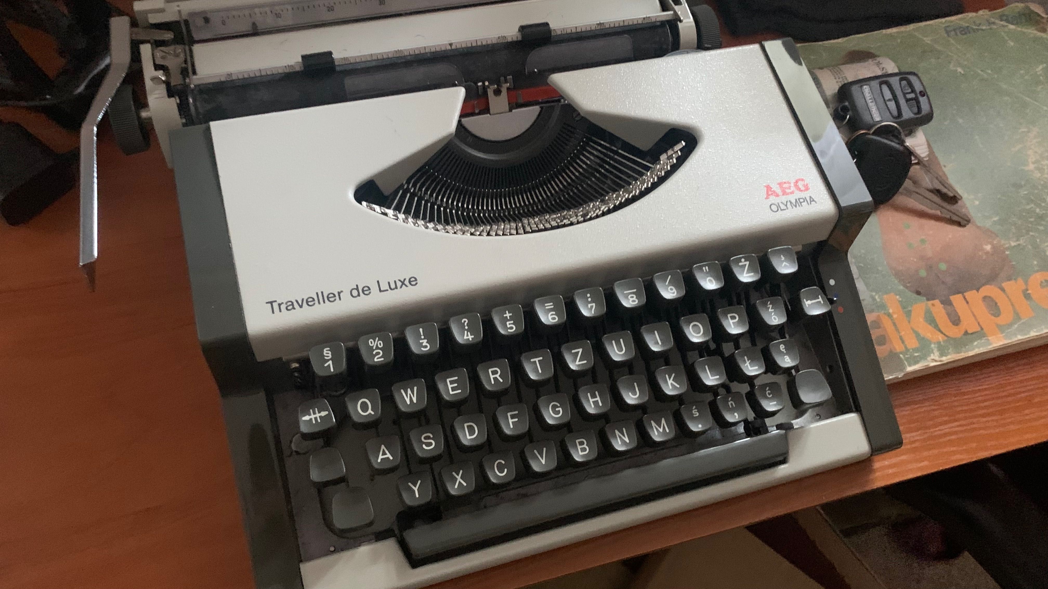Maszyna do pisania AEG Olympia (Polski układ klawiatury)