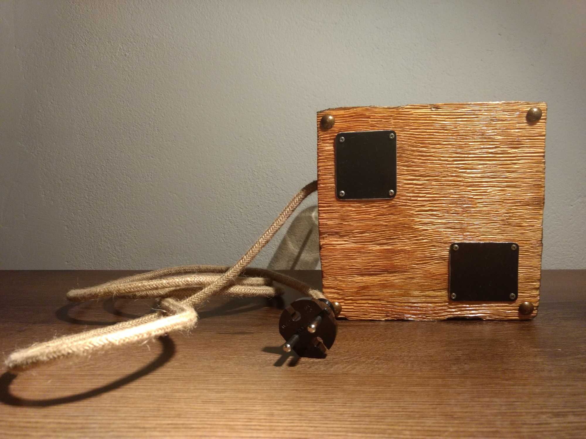 Lampa dekoracyjna ozdobna drewniana diy handmade rękodzieło prezent