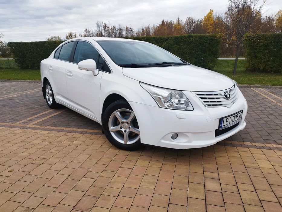 Toyota Avensis 1.8 Benzyna | 2010r | Nawigacja |