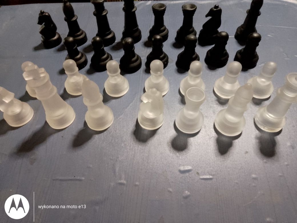 Porcenowe figurki szachowe