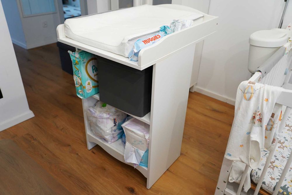Stolik IKEA do przewijania, regał, przewijak biały - SMÅGÖRA