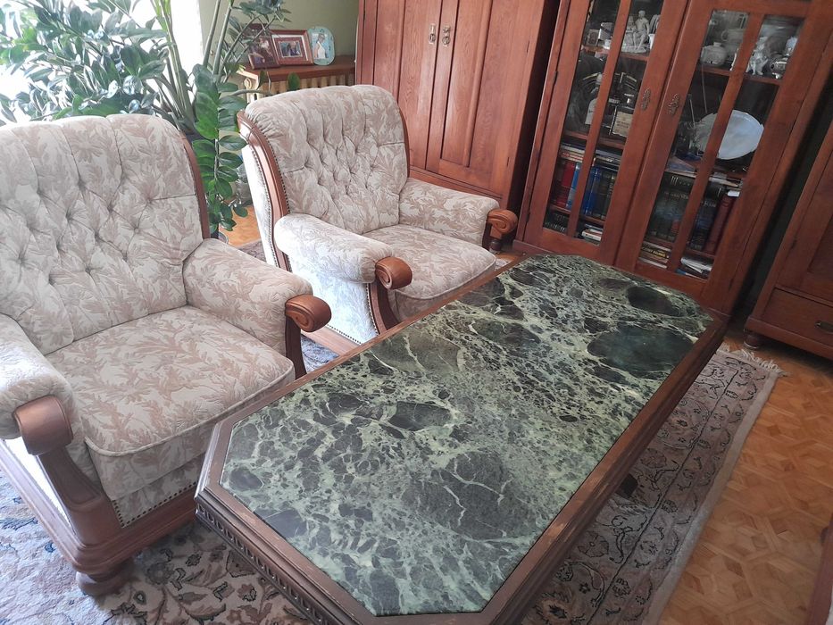 Piekny komplet wypoczynkowy+ława