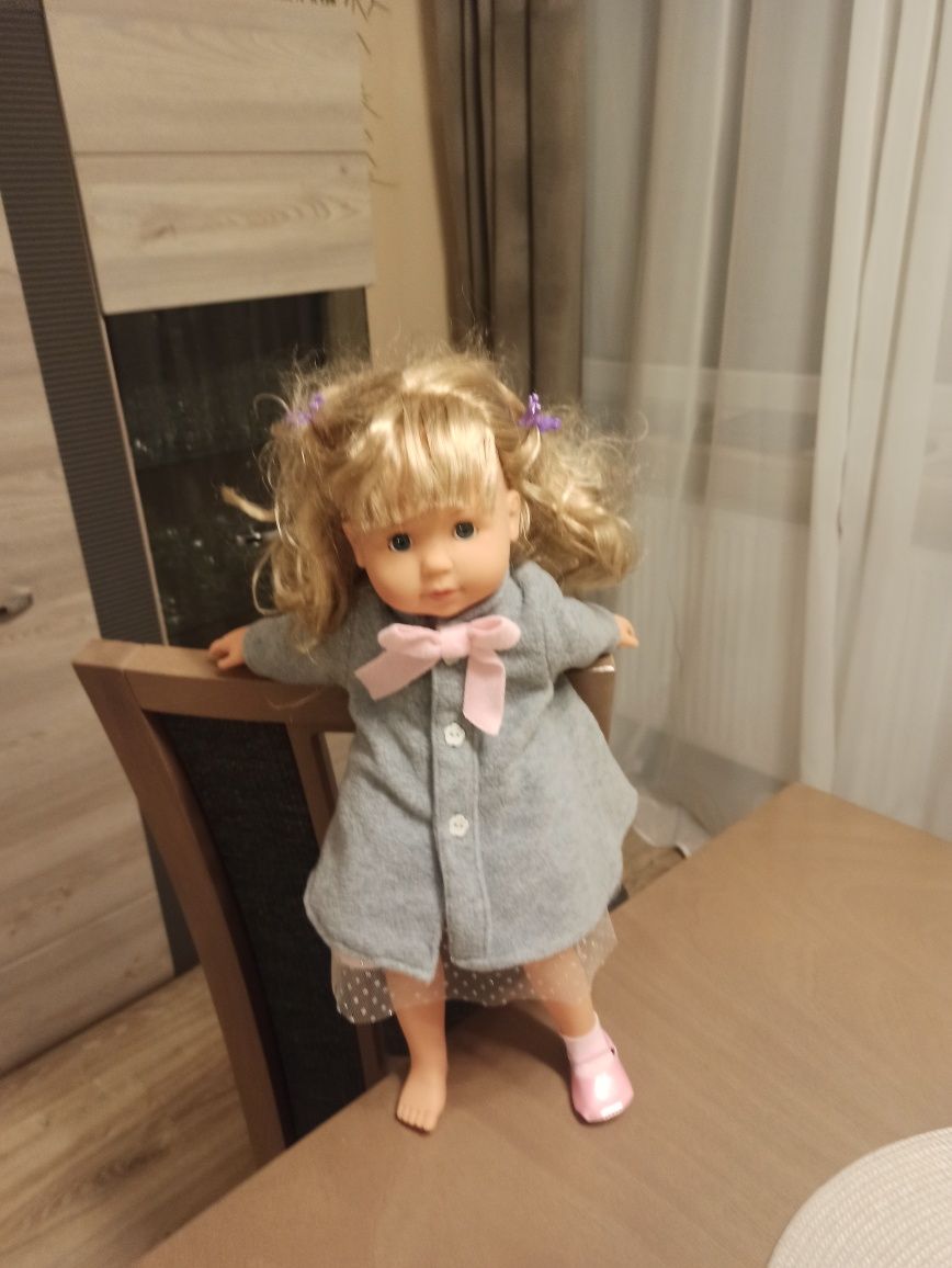 Gadająca lalka dla dzieci
