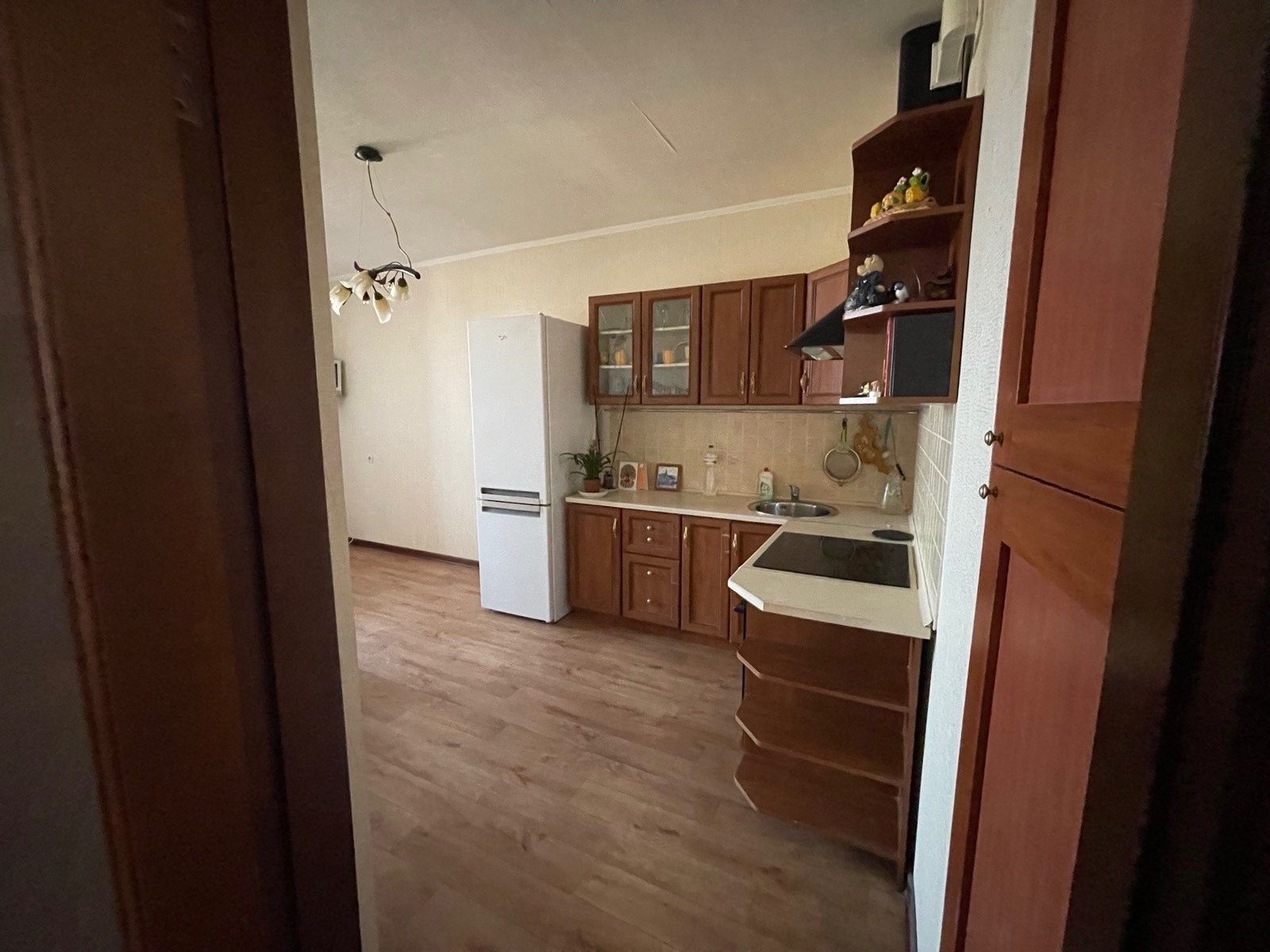 Продам 3 Бровари Аркадія Голуба, державні програми