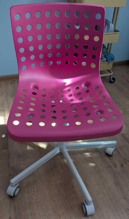 Krzesło do biurka ikea różowe