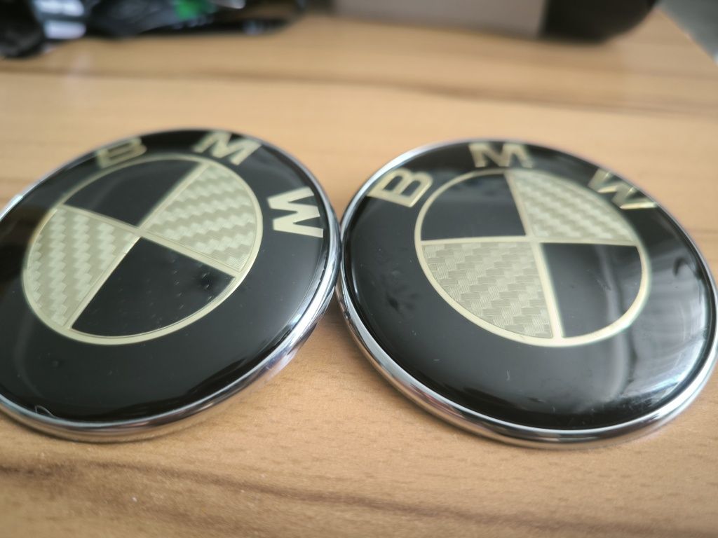 Znaczek carbon 74mm 78mm BMW E46 E90 E39 X5 F30 F31 F32 F87 E53 E60