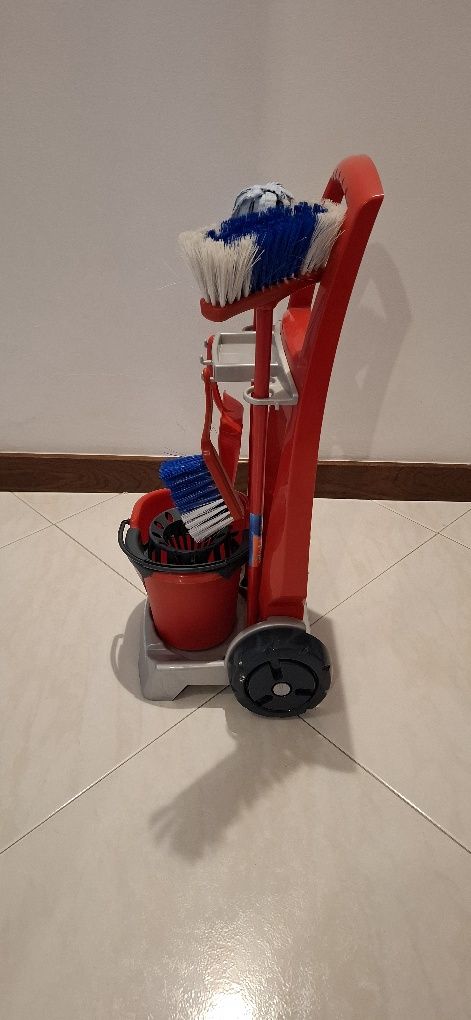 Quadro de giz e kit limpeza VILEDA