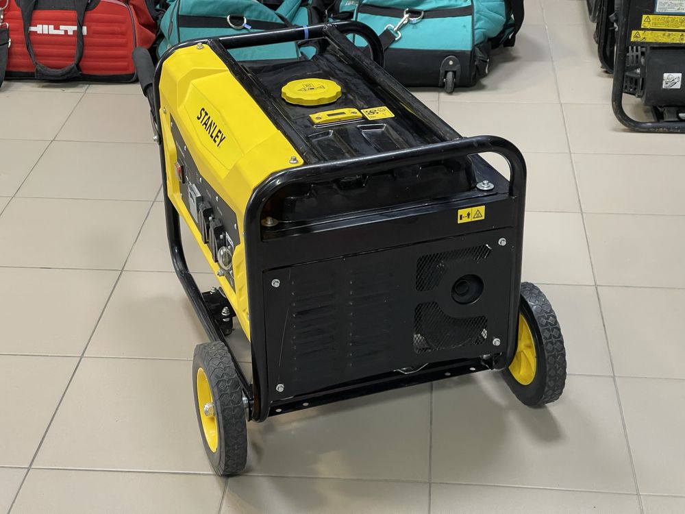 Stanley SG 3100 Basic / бензиновий однофазний генератор 2.9 кВт