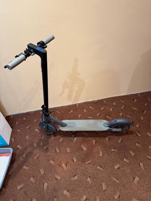 Электро самокат Xiamomi m365