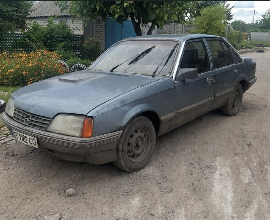 продам/обмен opel record 2.0s