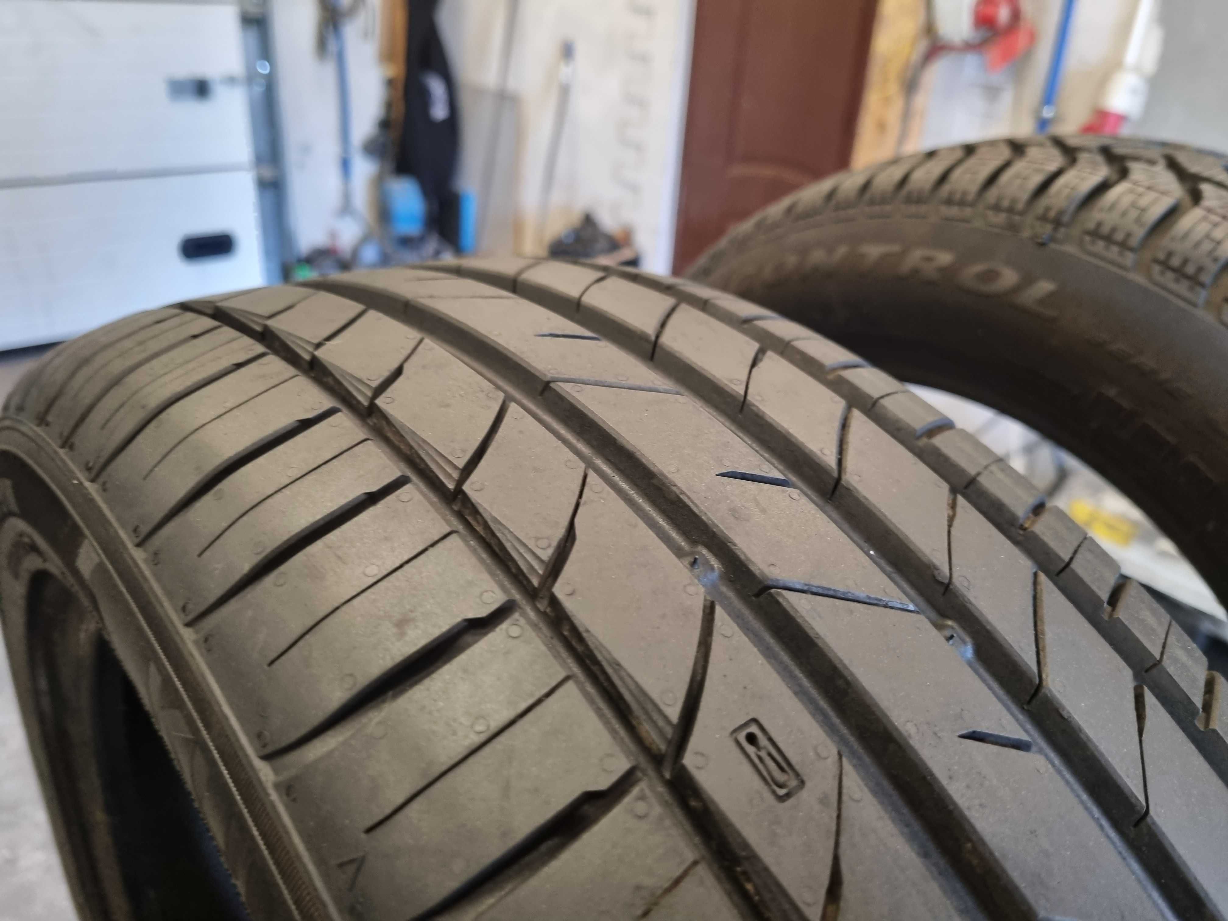 215/45/17 91W Kumho ECSTA HS 52