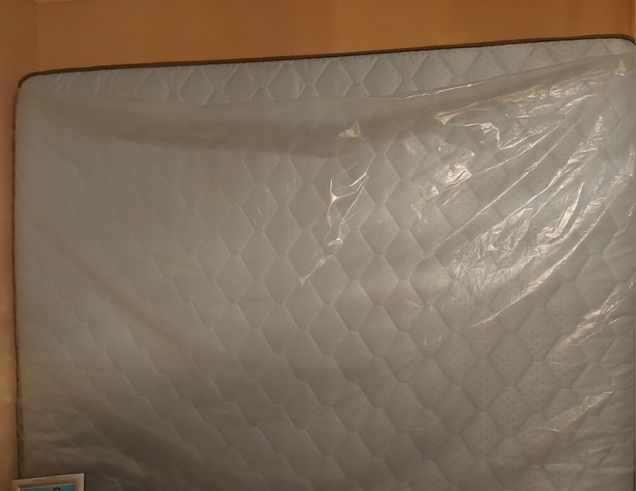 Матрац для ліжка