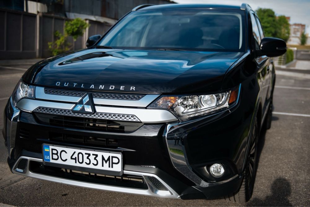 Mitsubishi Outlander III