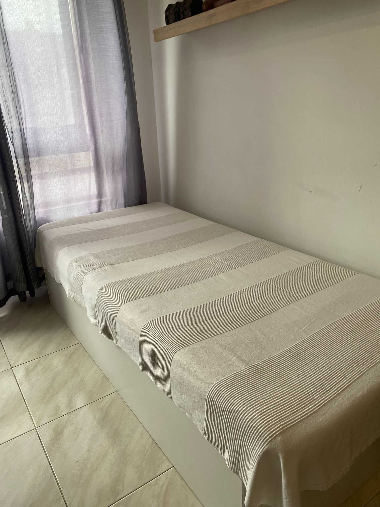 Cama com colchão