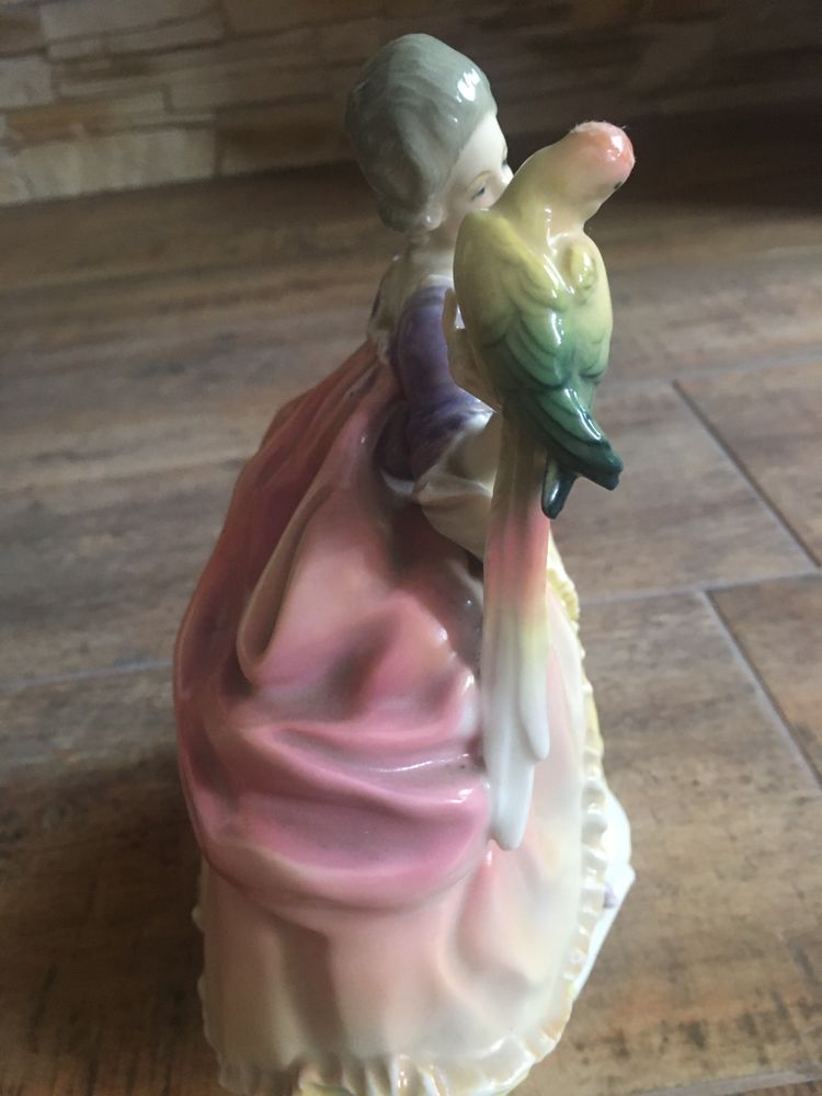 Porcelanowa figurka