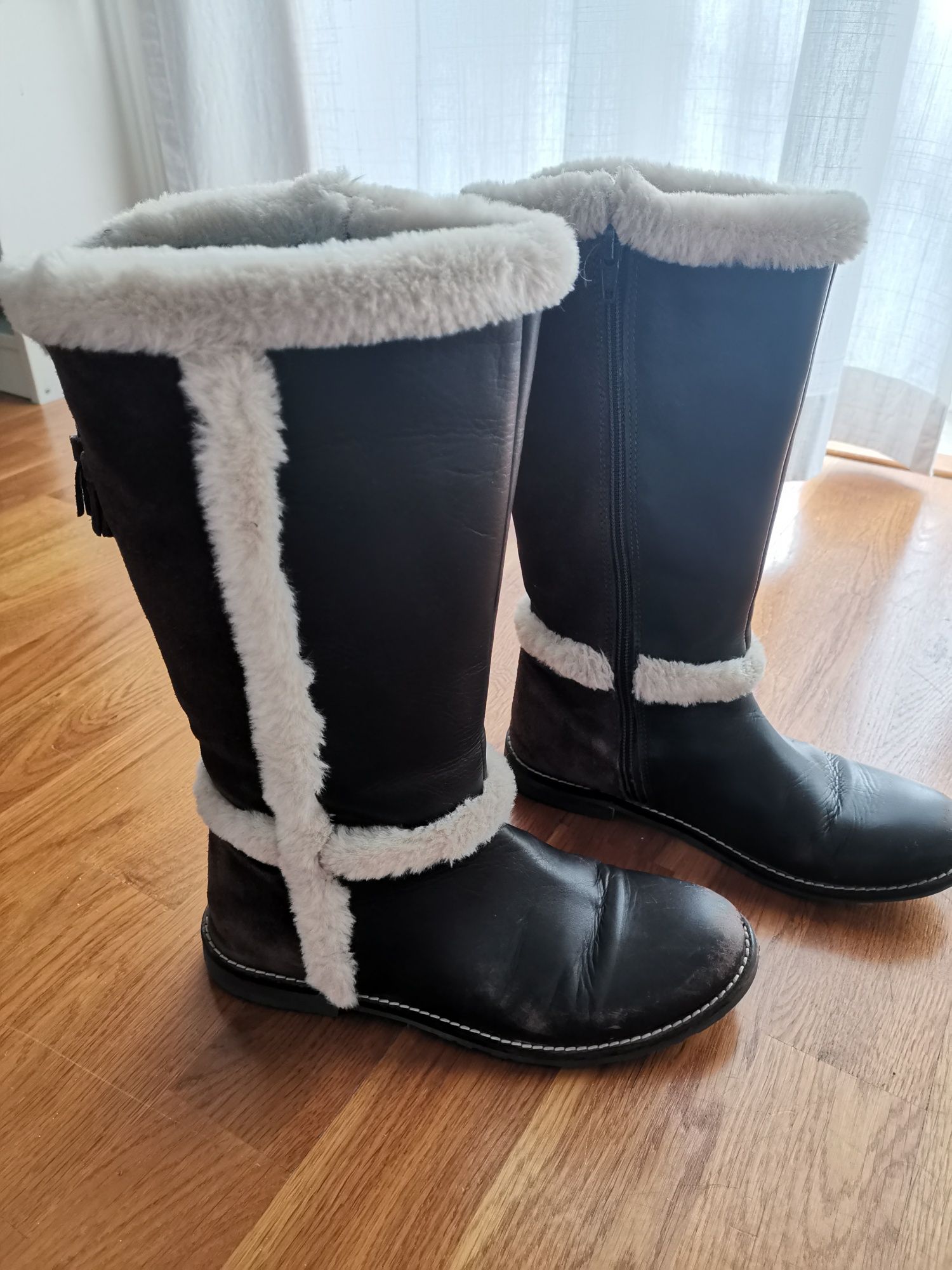Botas cano alto menina número 36