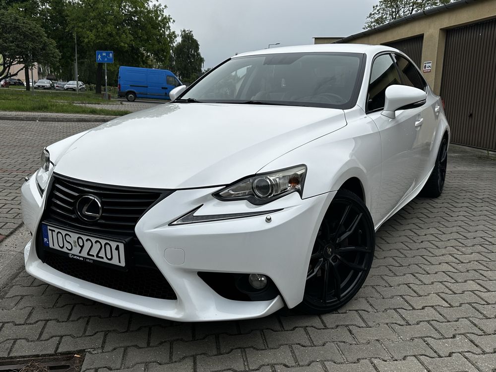 Lexus IS 300h | 2.5 Hybrid 223 KM | Automat | LED | Kamera |
