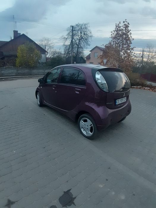 Міцубісі I-miev.