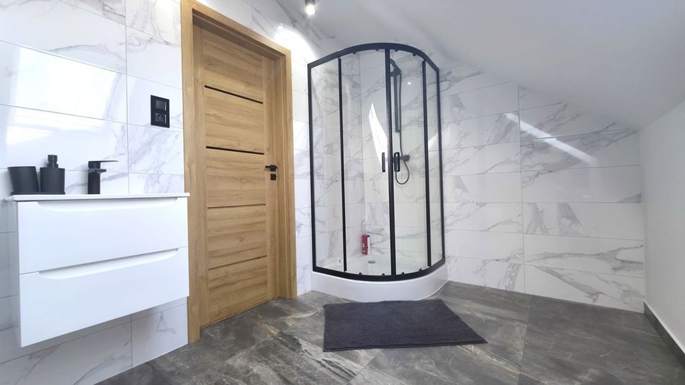 Sprzedam Dom z możliwością prowadzenia działalności gospodarczej