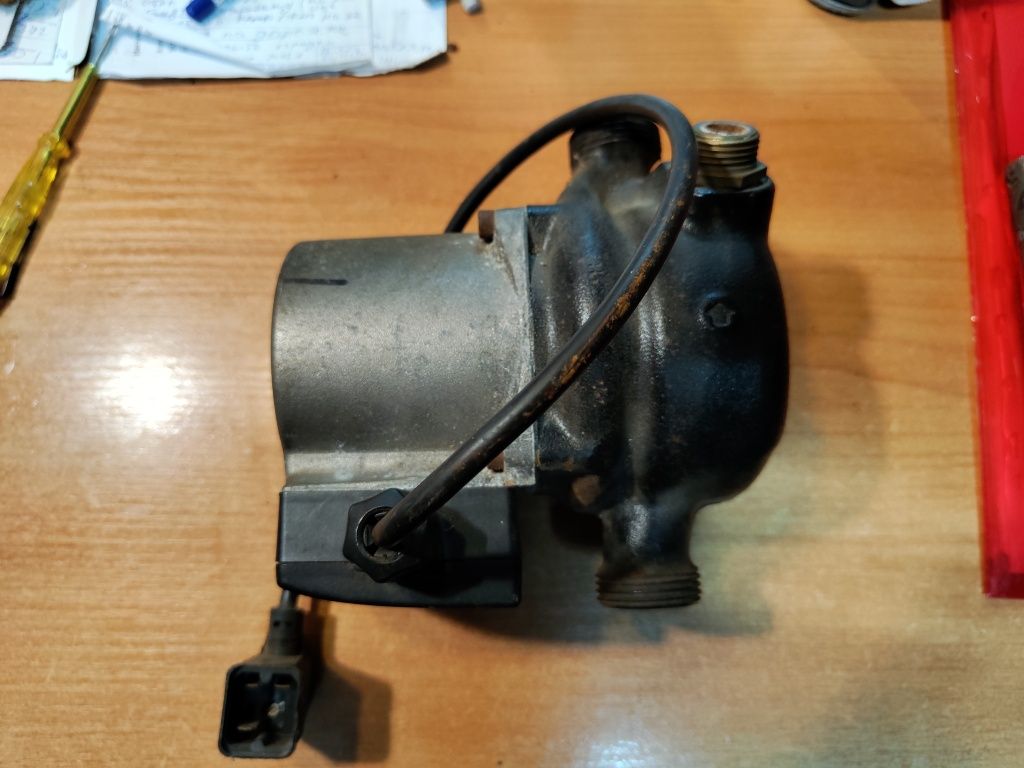 Циркуляционный насос GRUNDFOS