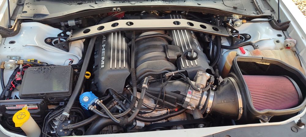 Dodge Charger 5.7V8 + LPG 2016r